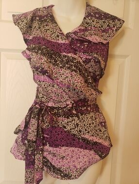 Purple Floral Ruffle Wrap Top - Women Size Medium